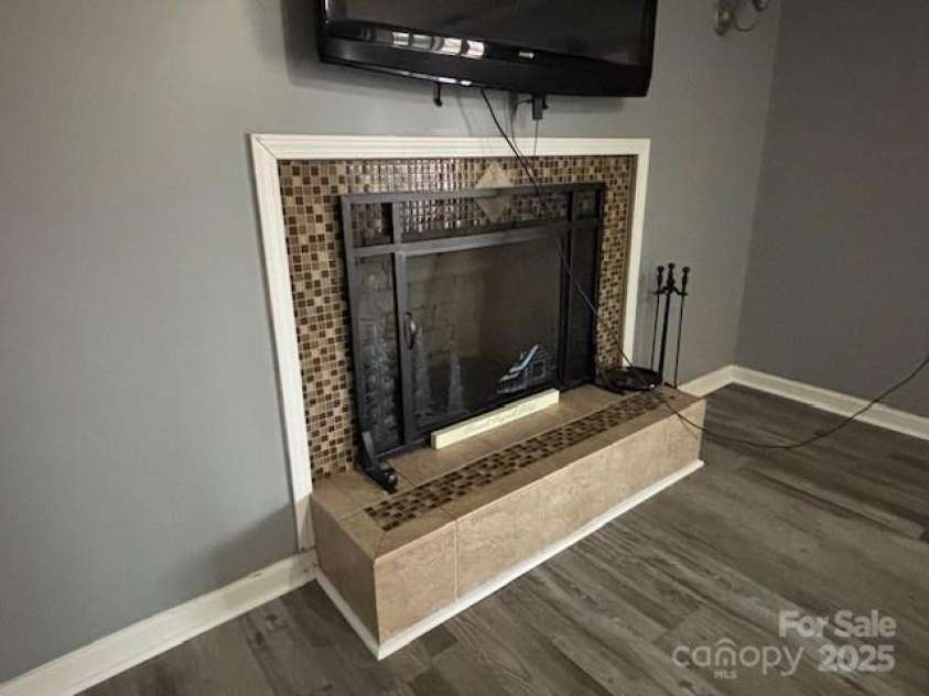 818 6th Street, Newton, NC 28658.  MLS# CAR4221482, YatesRealty ID 2012. 