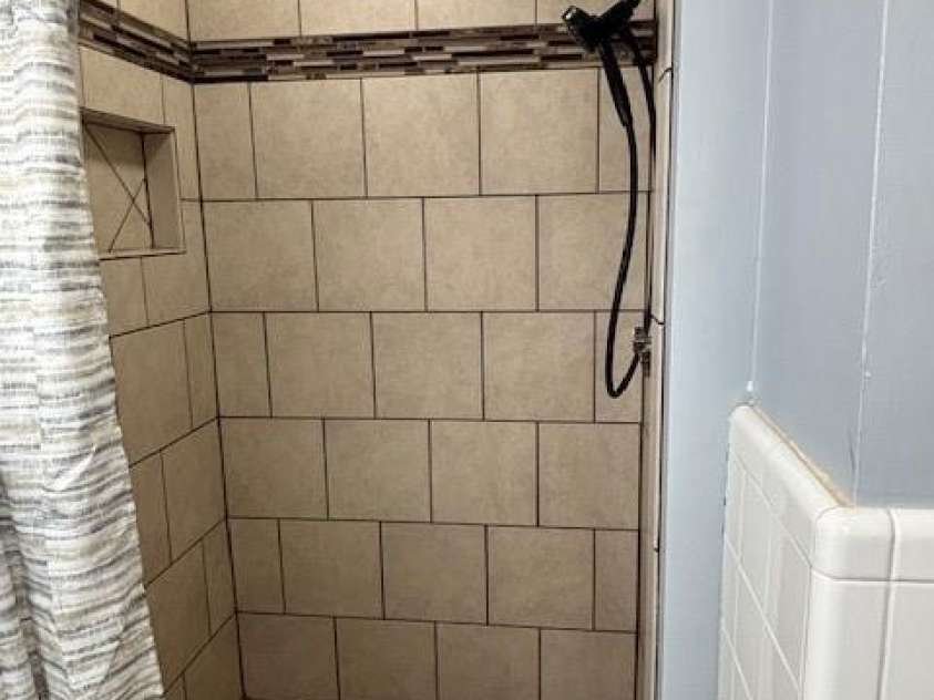 818 6th Street, Newton, NC 28658.  MLS# CAR4221482, YatesRealty ID 2012. 