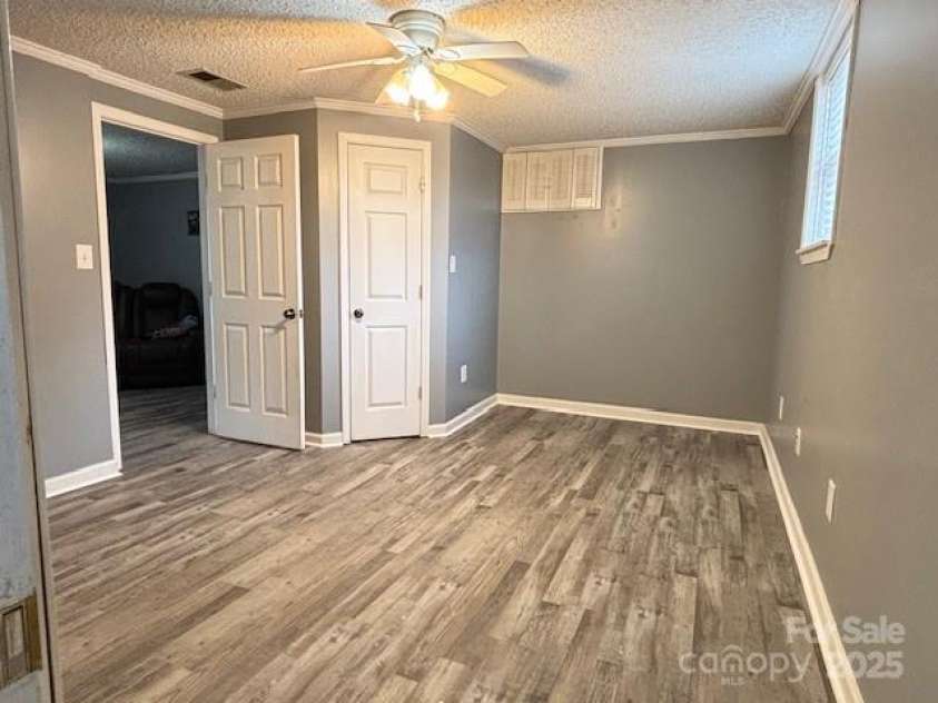 818 6th Street, Newton, NC 28658.  MLS# CAR4221482, YatesRealty ID 2012. 