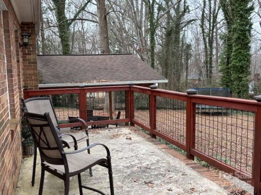 818 6th Street, Newton, NC 28658.  MLS# CAR4221482, YatesRealty ID 2012. 