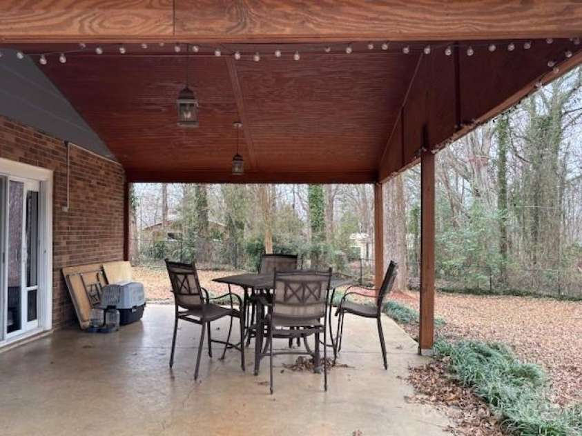 818 6th Street, Newton, NC 28658.  MLS# CAR4221482, YatesRealty ID 2012. 