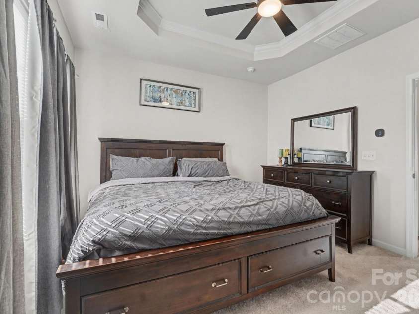 2105 Autumn Olive Lane, Matthews, NC 28104.  MLS# CAR4352199, YatesRealty ID 20121. 