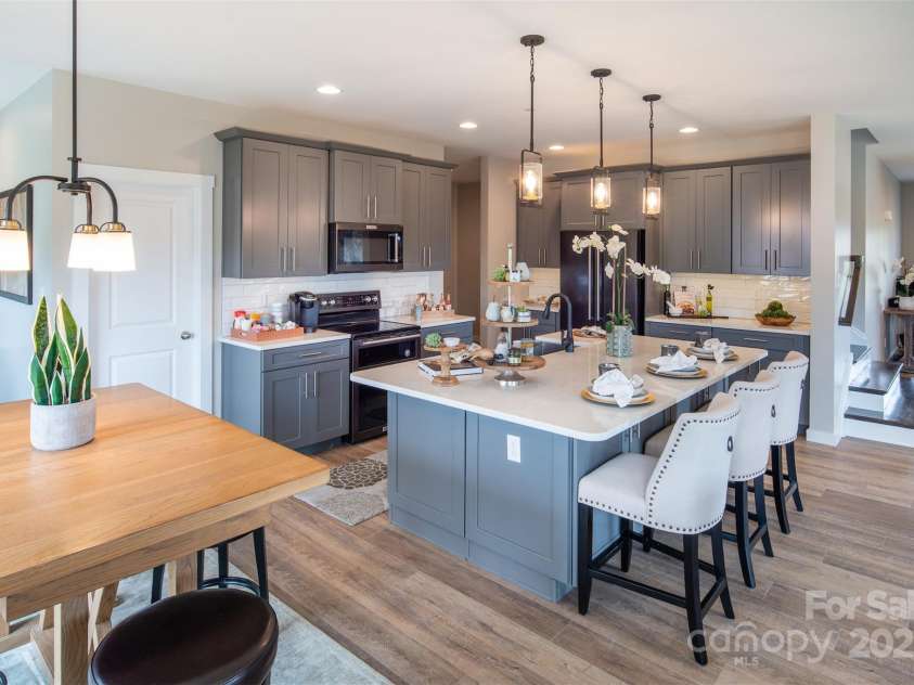 236 Paradise Drive, Belmont, NC 28012.  MLS# CAR4268347, YatesRealty ID 20121. 