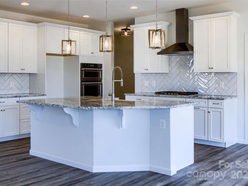 236 Paradise Drive, Belmont, NC 28012.  MLS# CAR4268347, YatesRealty ID 20121. 