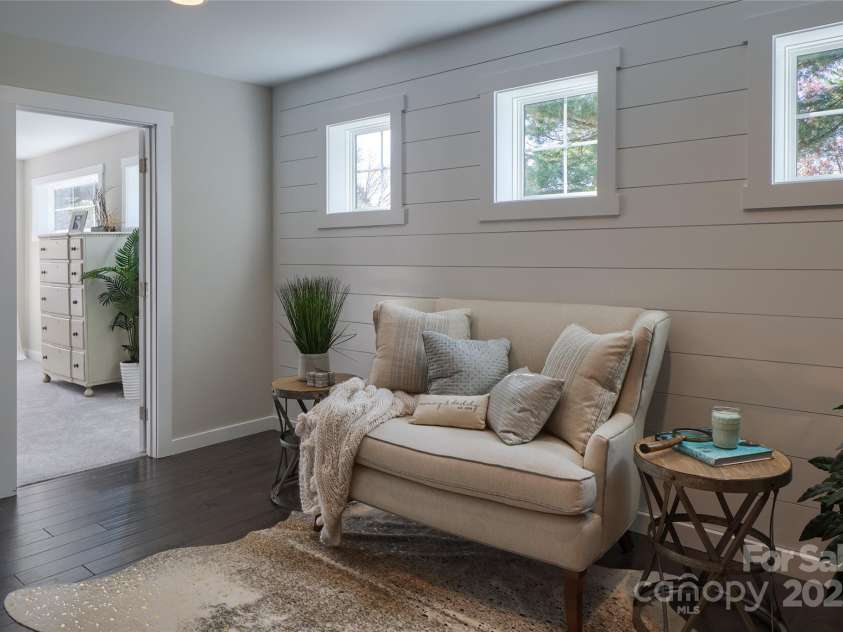 236 Paradise Drive, Belmont, NC 28012.  MLS# CAR4268347, YatesRealty ID 20121. 