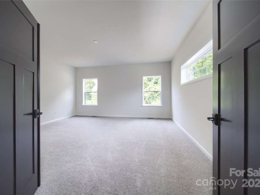 236 Paradise Drive, Belmont, NC 28012.  MLS# CAR4268347, YatesRealty ID 20121. 