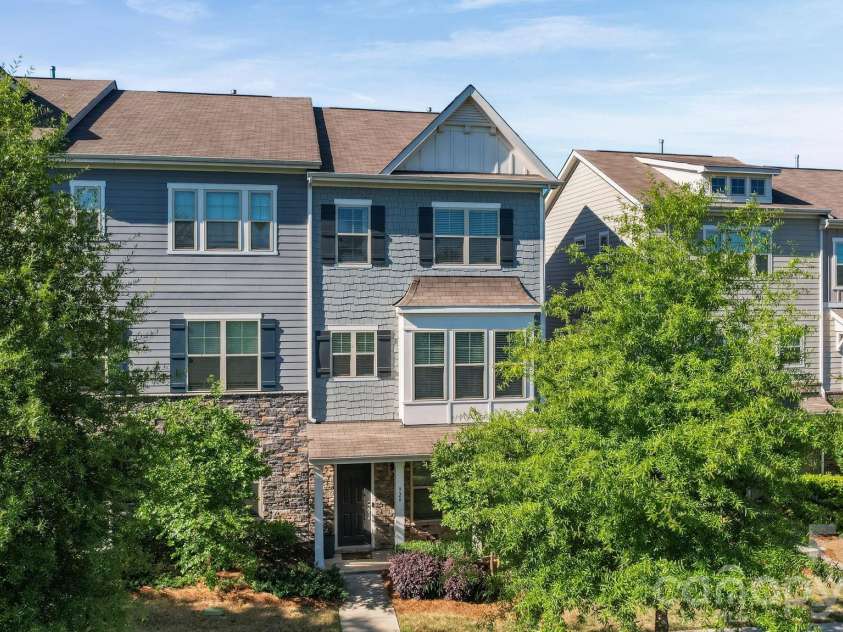 928 Bexton Street, Charlotte, NC 28273.  MLS# CAR4370934, YatesRealty ID 20122. 