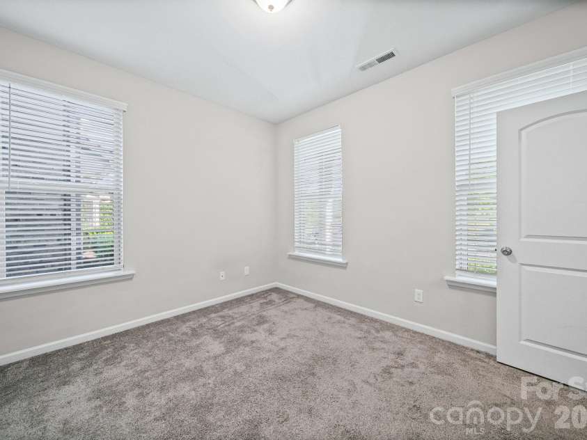 928 Bexton Street, Charlotte, NC 28273.  MLS# CAR4370934, YatesRealty ID 20122. 
