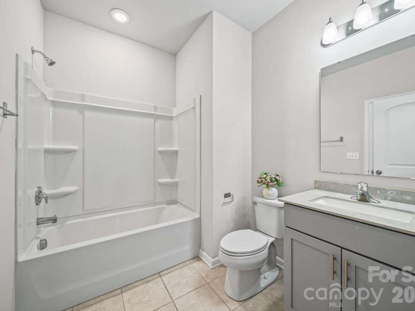 928 Bexton Street, Charlotte, NC 28273.  MLS# CAR4370934, YatesRealty ID 20122. 