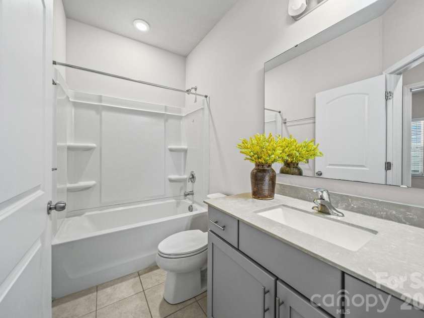 928 Bexton Street, Charlotte, NC 28273.  MLS# CAR4370934, YatesRealty ID 20122. 