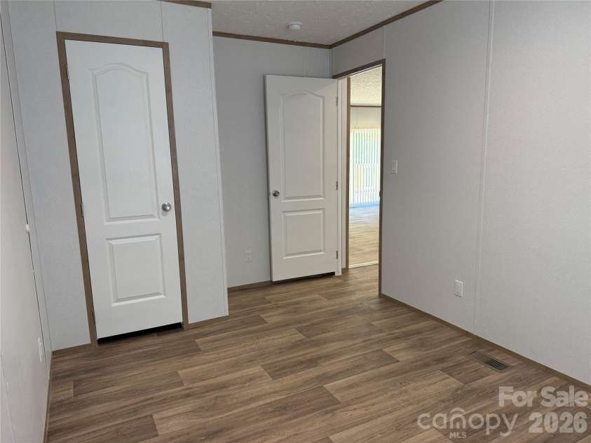 117 Harvick Lane, Lexington, NC 27292.  MLS# CAR4379833, YatesRealty ID 20123. 