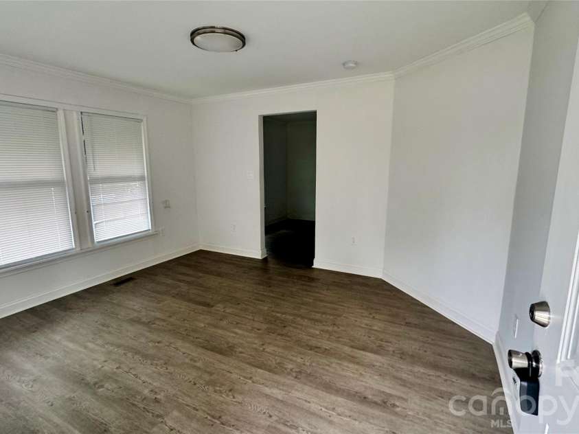2001 Lane Street, Kannapolis, NC 28083.  MLS# CAR4353328, YatesRealty ID 20124. 