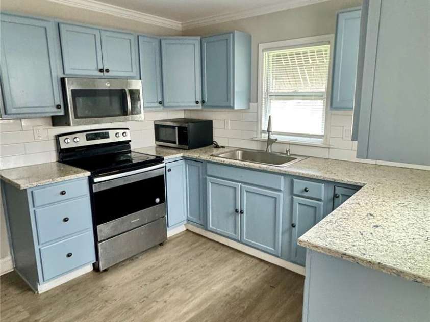 2001 Lane Street, Kannapolis, NC 28083.  MLS# CAR4353328, YatesRealty ID 20124. 