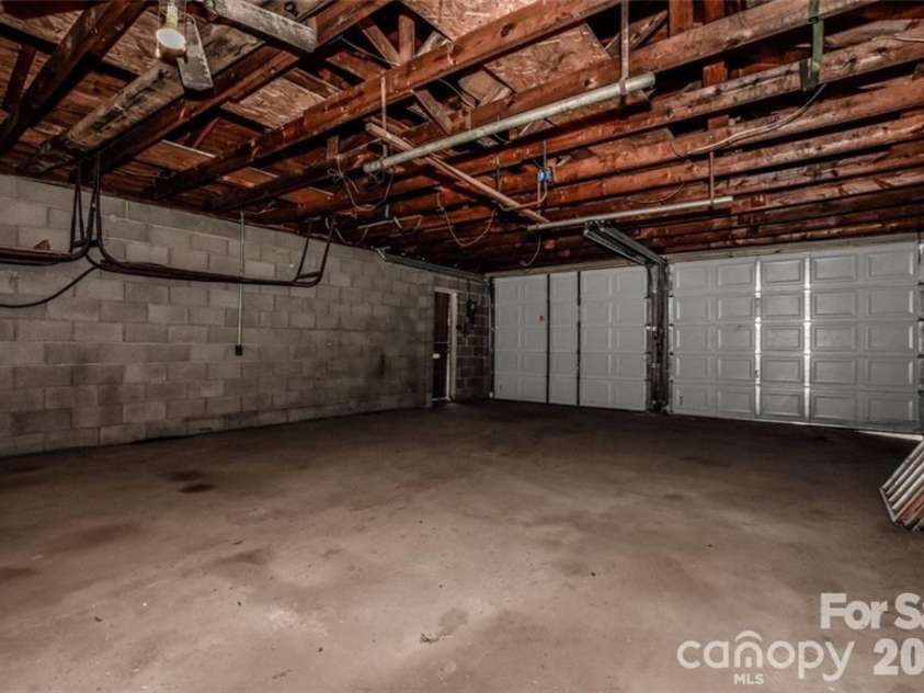 2001 Lane Street, Kannapolis, NC 28083.  MLS# CAR4353328, YatesRealty ID 20124. 