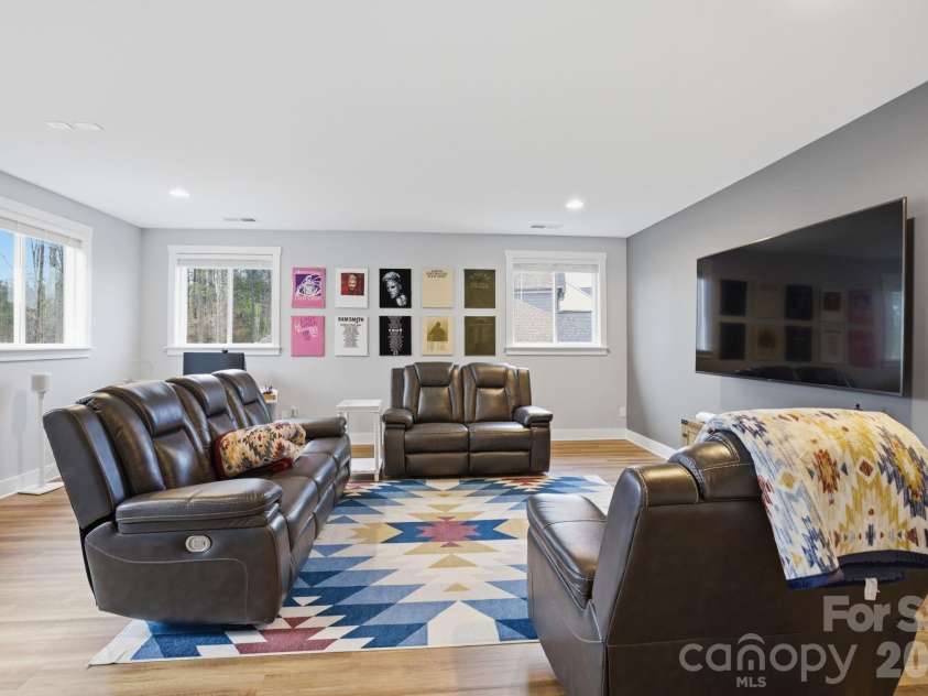 18526 Doves Crest Road, Cornelius, NC 28031.  MLS# CAR4364782, YatesRealty ID 20125. Bonus Room 