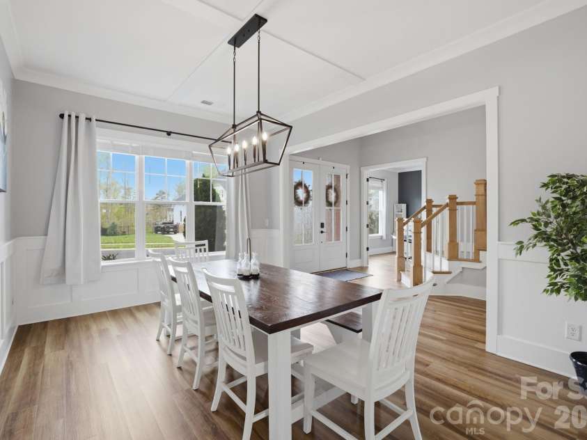 18526 Doves Crest Road, Cornelius, NC 28031.  MLS# CAR4364782, YatesRealty ID 20125. Dining Room