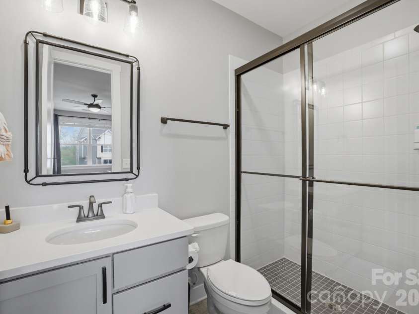 18526 Doves Crest Road, Cornelius, NC 28031.  MLS# CAR4364782, YatesRealty ID 20125. En Suite Bathroom