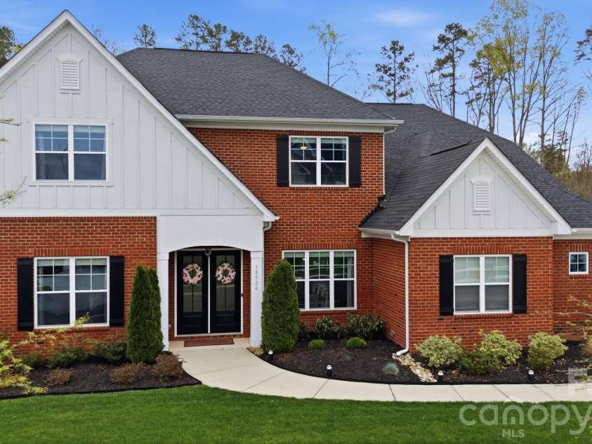 18526 Doves Crest Road, Cornelius, NC 28031.  MLS# CAR4364782, YatesRealty ID 20125. Front Elevation