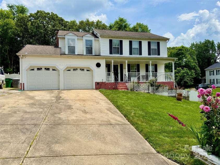 2008 Bantry Lane, Charlotte, NC 28262.  MLS# CAR4270795, YatesRealty ID 20125. 
