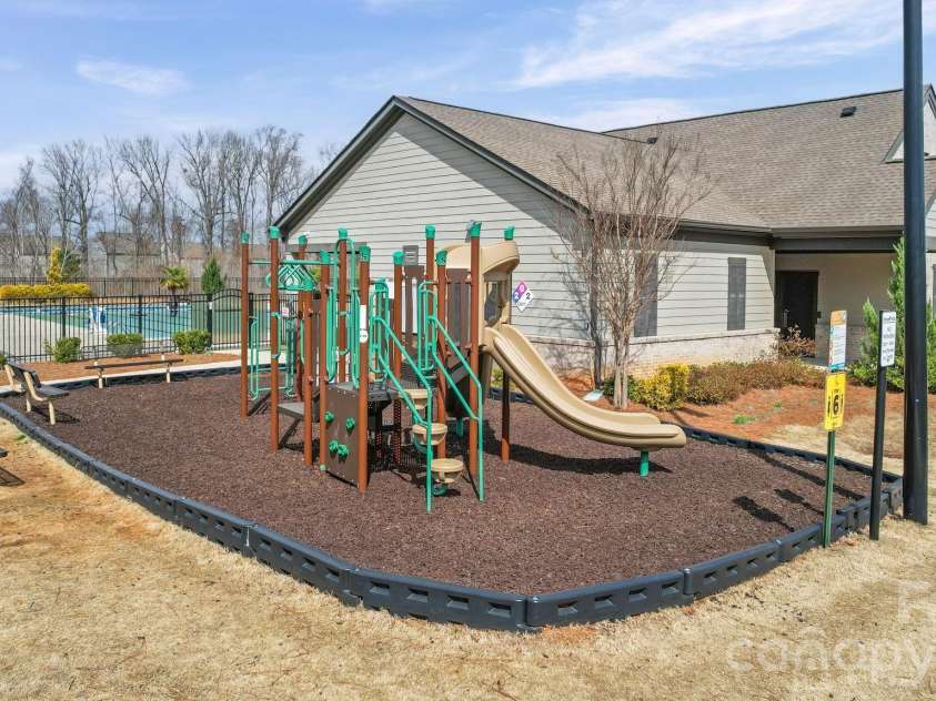 15120 Evergreen House Drive, Charlotte, NC 28273.  MLS# CAR4346445, YatesRealty ID 20126. 