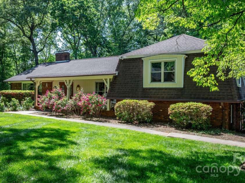 701 5th Avenue, Conover, NC 28613.  MLS# CAR4271865, YatesRealty ID 20126. 