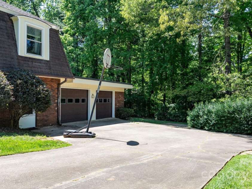 701 5th Avenue, Conover, NC 28613.  MLS# CAR4271865, YatesRealty ID 20126. 