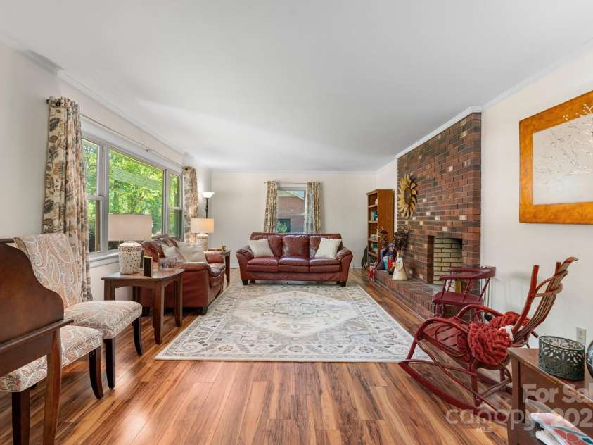 701 5th Avenue, Conover, NC 28613.  MLS# CAR4271865, YatesRealty ID 20126. 