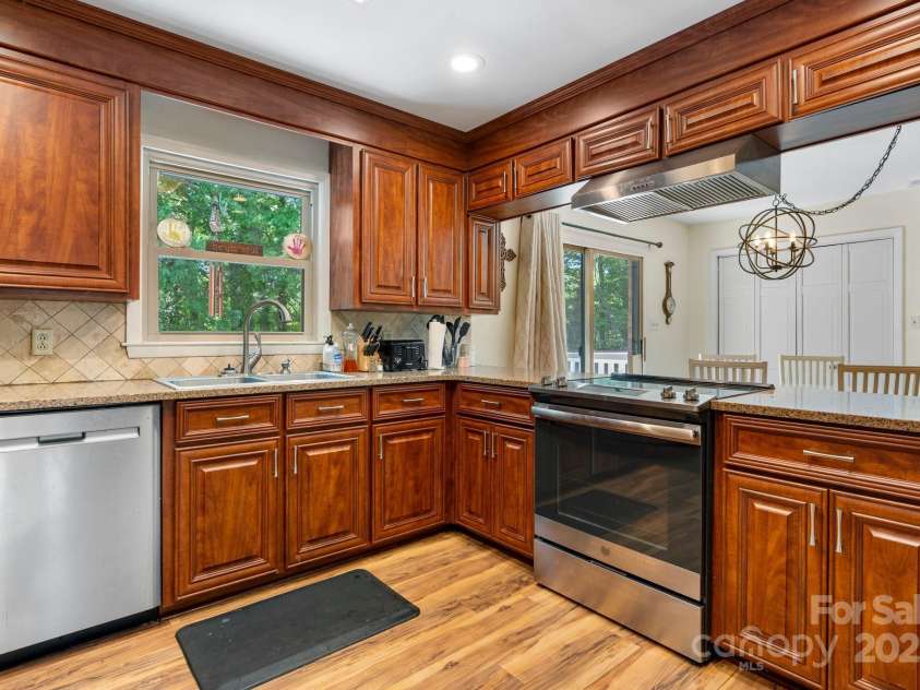 701 5th Avenue, Conover, NC 28613.  MLS# CAR4271865, YatesRealty ID 20126. 