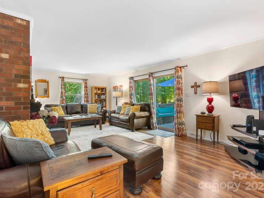 701 5th Avenue, Conover, NC 28613.  MLS# CAR4271865, YatesRealty ID 20126. 