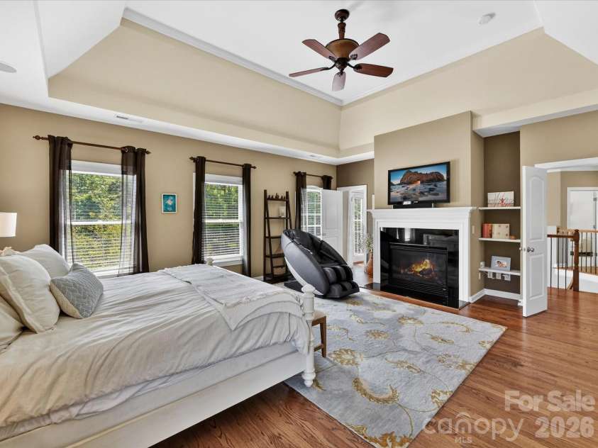 404 Three Greens Drive, Huntersville, NC 28078.  MLS# CAR4369086, YatesRealty ID 20127. 