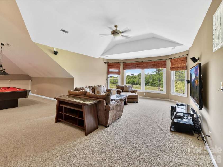 404 Three Greens Drive, Huntersville, NC 28078.  MLS# CAR4369086, YatesRealty ID 20127. 