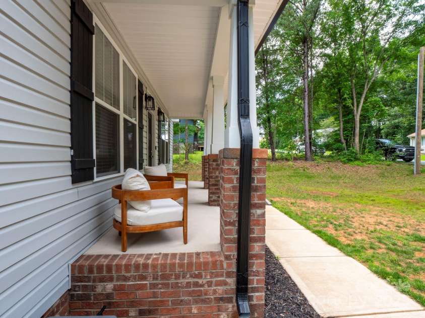 720 4th Street, Stanley, NC 28164.  MLS# CAR4271669, YatesRealty ID 20127. 