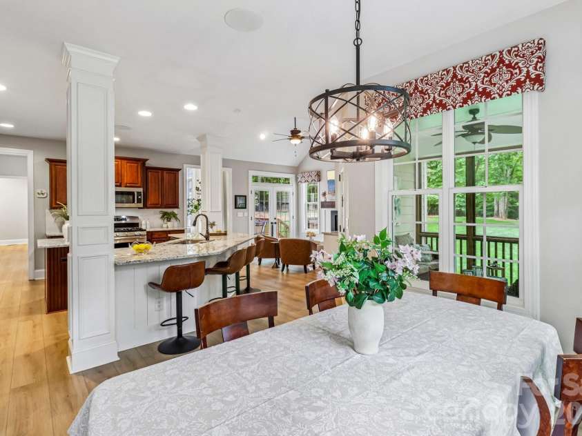4006 Waxhaw Crossing Drive, Waxhaw, NC 28173.  MLS# CAR4376713, YatesRealty ID 20128. 