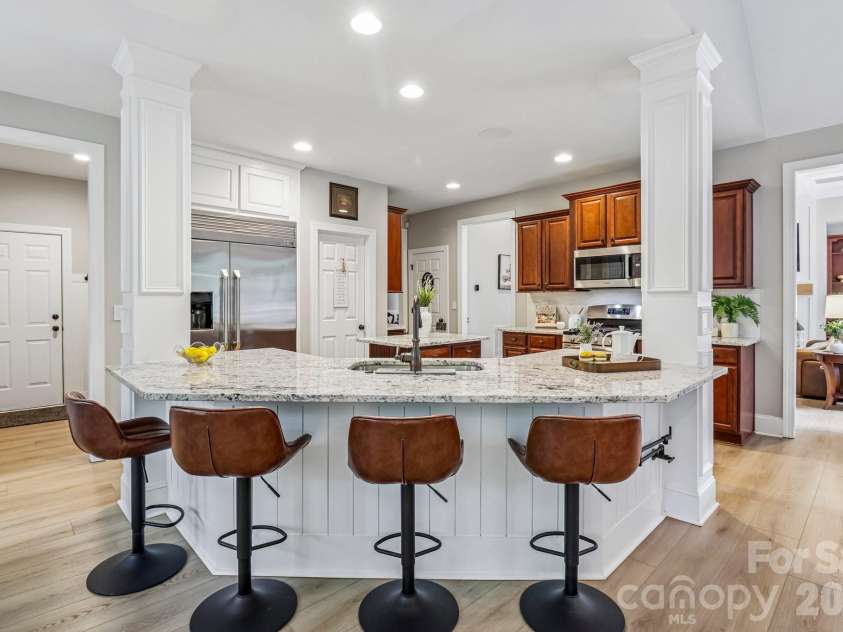 4006 Waxhaw Crossing Drive, Waxhaw, NC 28173.  MLS# CAR4376713, YatesRealty ID 20128. 