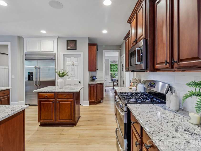 4006 Waxhaw Crossing Drive, Waxhaw, NC 28173.  MLS# CAR4376713, YatesRealty ID 20128. 