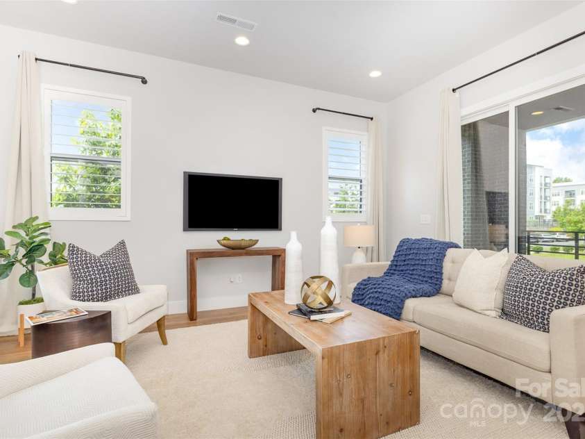 2523 Irwin Stream Road, Charlotte, NC 28208.  MLS# CAR4271424, YatesRealty ID 20129. 