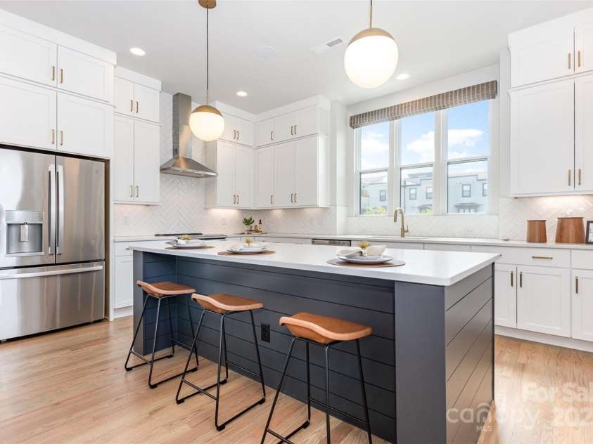 2523 Irwin Stream Road, Charlotte, NC 28208.  MLS# CAR4271424, YatesRealty ID 20129. 