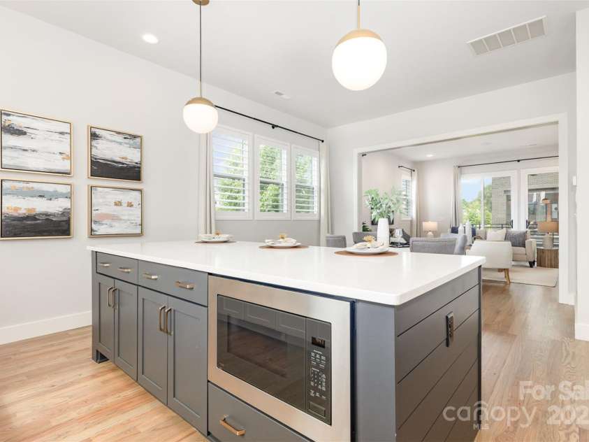 2523 Irwin Stream Road, Charlotte, NC 28208.  MLS# CAR4271424, YatesRealty ID 20129. 