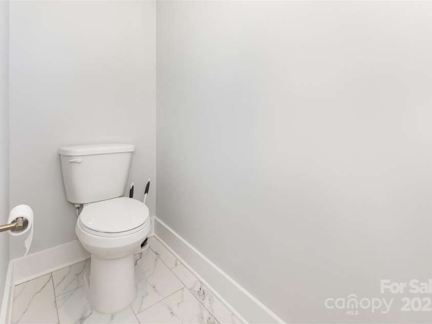 2523 Irwin Stream Road, Charlotte, NC 28208.  MLS# CAR4271424, YatesRealty ID 20129. 