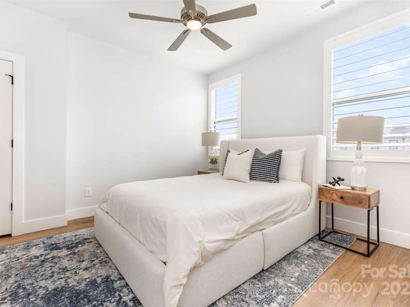 2523 Irwin Stream Road, Charlotte, NC 28208.  MLS# CAR4271424, YatesRealty ID 20129. 