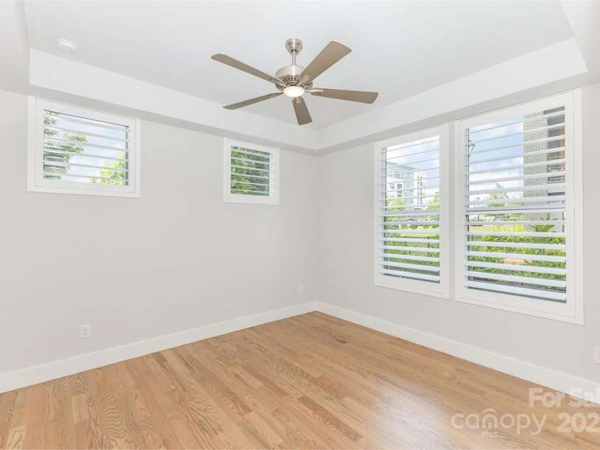 2523 Irwin Stream Road, Charlotte, NC 28208.  MLS# CAR4271424, YatesRealty ID 20129. 