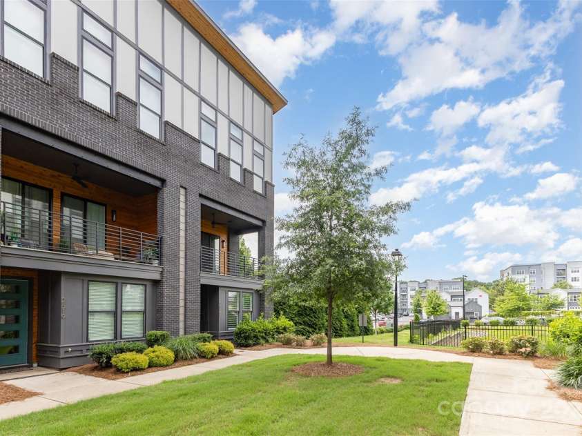 2523 Irwin Stream Road, Charlotte, NC 28208.  MLS# CAR4271424, YatesRealty ID 20129. 