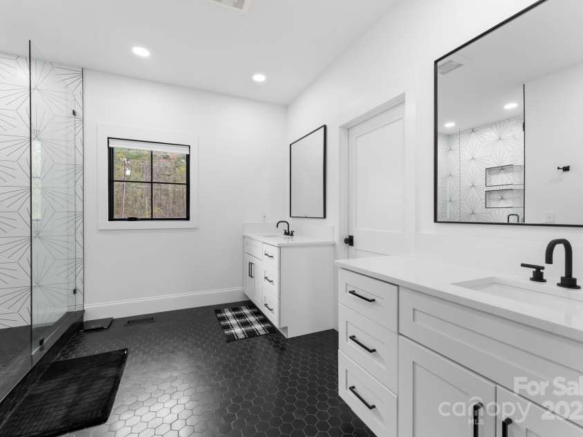 1575 Shinnville Road, Cleveland, NC 27013.  MLS# CAR4226114, YatesRealty ID 2013. 