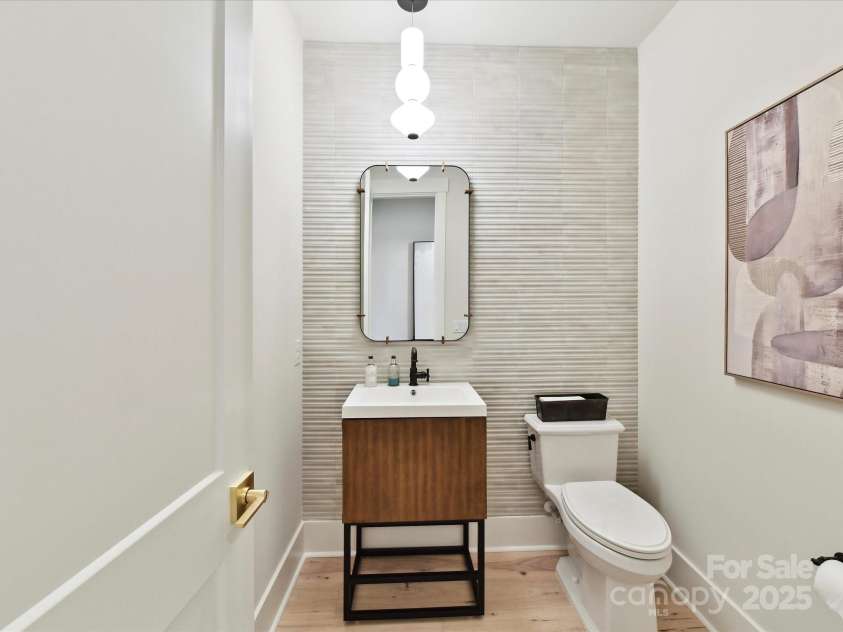 8115 Farm Crossing Lane, Huntersville, NC 28078.  MLS# CAR4188374, YatesRealty ID 2013. 