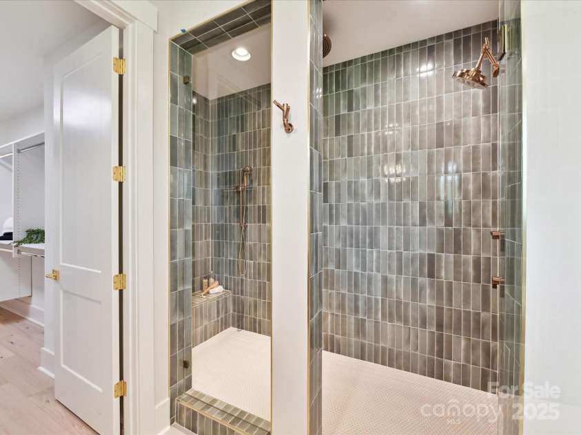 8115 Farm Crossing Lane, Huntersville, NC 28078.  MLS# CAR4188374, YatesRealty ID 2013. 