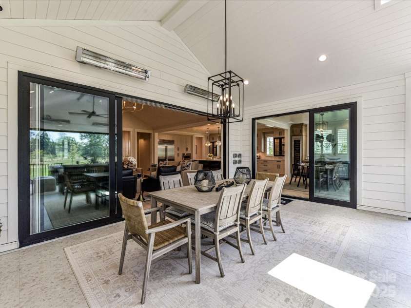 8115 Farm Crossing Lane, Huntersville, NC 28078.  MLS# CAR4188374, YatesRealty ID 2013. 