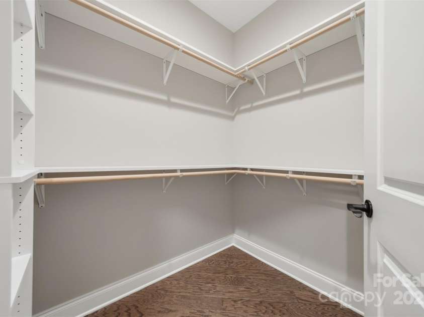 835A Wynnshire Drive, Hickory, NC 28601.  MLS# CAR4328699, YatesRealty ID 2013. 