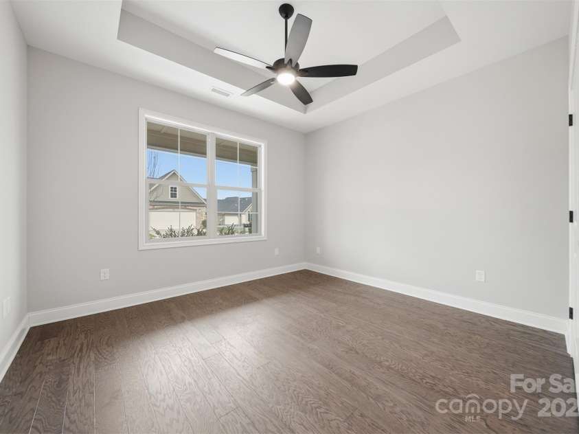 835A Wynnshire Drive, Hickory, NC 28601.  MLS# CAR4328699, YatesRealty ID 2013. 