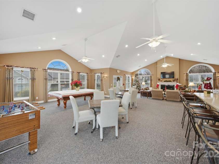 835A Wynnshire Drive, Hickory, NC 28601.  MLS# CAR4328699, YatesRealty ID 2013. 