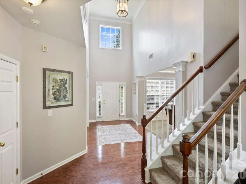 2515 Godsey Wood Drive, Charlotte, NC 28213.  MLS# CAR4367599, YatesRealty ID 20130. 